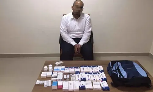 القبض على صيدلي بحوزته أقراص مخدرة