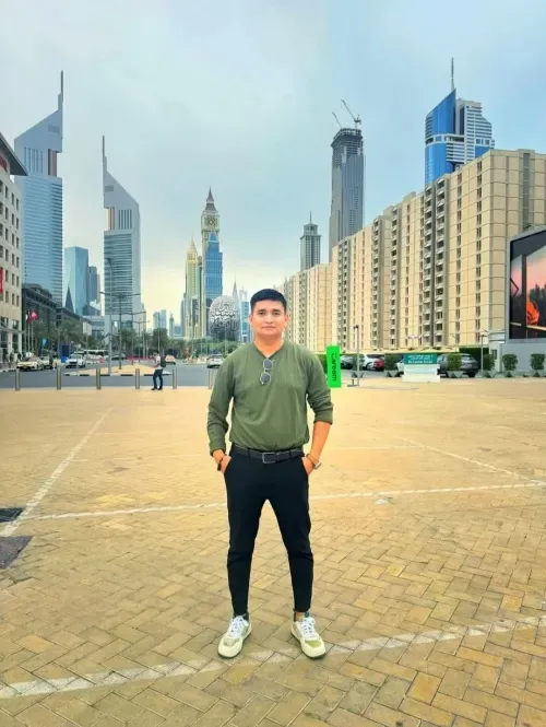 عائلة حارس أمن نيبالي قُتل في هجوم على مطار أبوظبي تعرب عن حزنها العميق