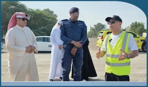 رئيس مجلس بلدي الشمالية يتفقد ساحل نورانا لبحث مشكلة التربة الطينية