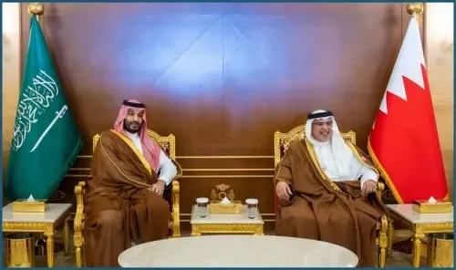 قيادة البحرين والسعودية تجتمعان قبيل انعقاد القمة الخليجية