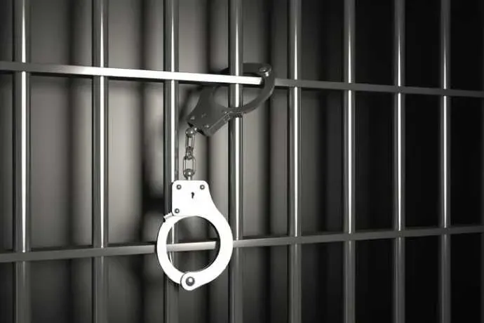 ستة بحرينيين يواجهون المحاكمة بتهمة محاولة قتل رجال شرطة