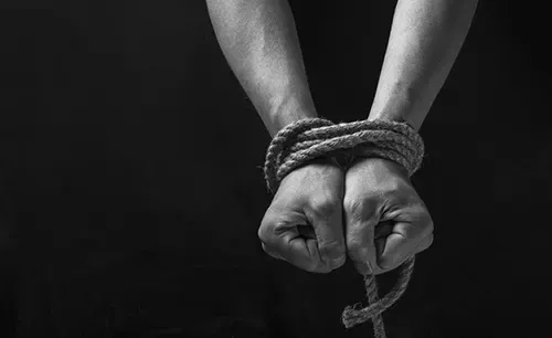 إحباط محاولة لتهريب 7 باكستانيين إلى البحرين