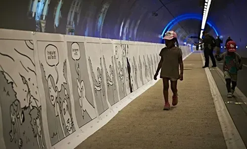 مدينة فرنسية تبتكر أطول قصة مصورة في العالم
