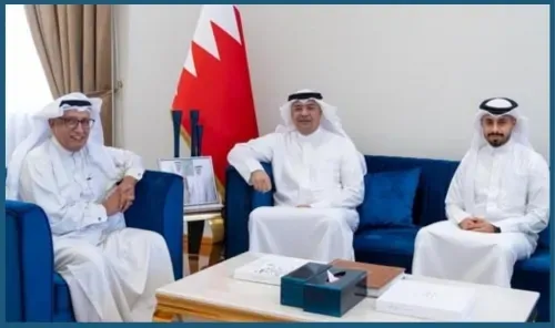 مستشار الإعلام بديوان سمو ولي العهد يلتقي رئيس جمعية الصحفيين البحرينية
