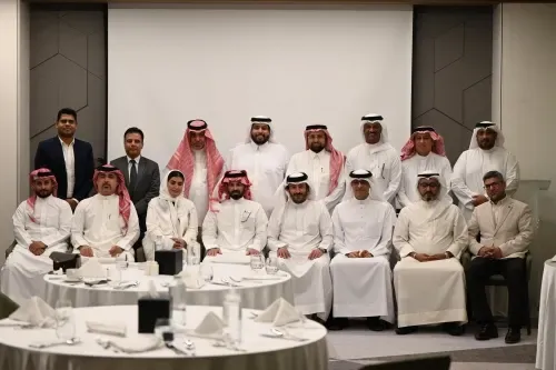 عشاء عمل يعزز العلاقات الاقتصادية السعودية البحرينية