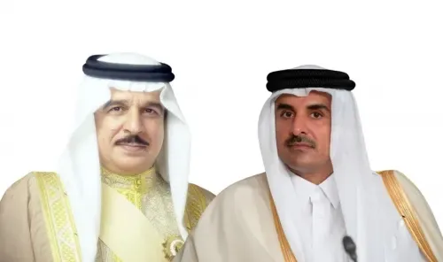 جلالة الملك حمد يعرب عن تضامنه مع قطر في اتصال هاتفي مع سمو الشيخ تميم