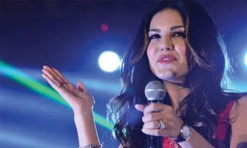 Actress Sunny Leone to perform in Bahrain