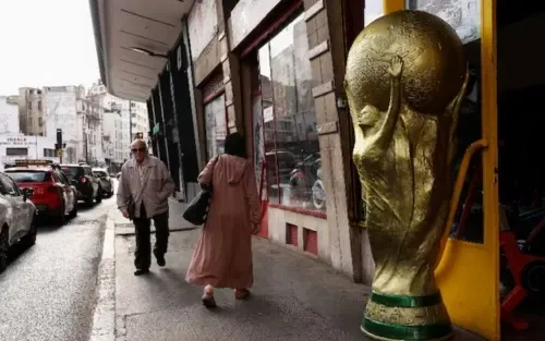 المغرب يعلن أن نهائي كأس العالم 2030 سيقام في ملعب الحسن الثاني