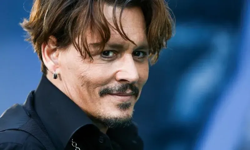 Depp sued for allegedly punching location manager