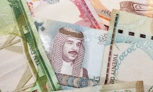 امرأة تقاضي زوجها بسبب شيك مهر مزيف بقيمة 1000 دينار بحريني