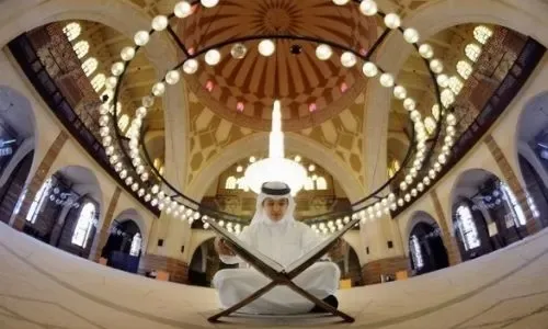 مركز أحمد الفاتح الإسلامي من أبرز المعالم السياحية في البحرين خلال شهر رمضان
