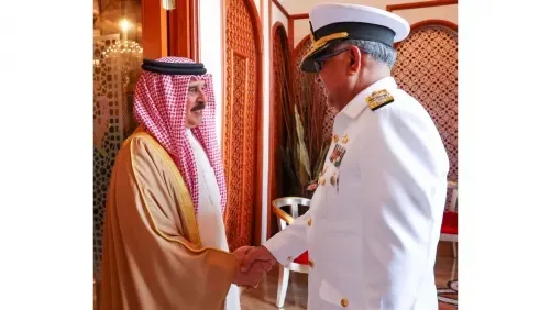 جلالة الملك المعظم يستقبل قائد البحرية الباكستانية الأدميرال نويد أشرف