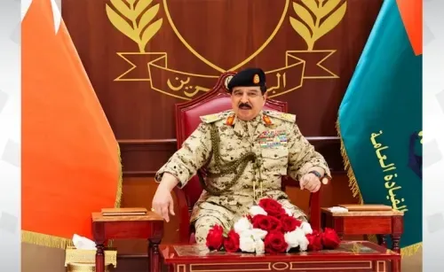 جلالة الملك المعظم يشيد بشجاعة وعزيمة قوة دفاع البحرين