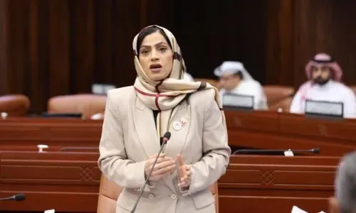 نواب يقترحون إلزام موظفي الحكومة بالتعريف بأنفسهم عند الرد على المكالمات