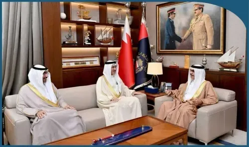 وزير الداخلية يلتقي سفيري مملكة البحرين المعينين لدى تايلاند وألمانيا