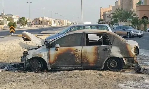 Fire destroys car in Arad