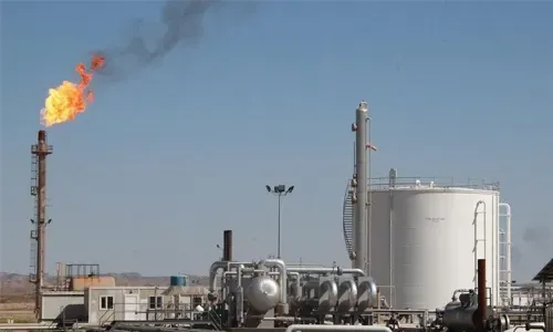 تراجع أسهم دانة غاز مع استئناف محاكمة الصكوك في لندن