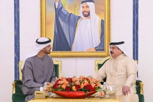البحرين والإمارات حريصتان على تعزيز العلاقات
