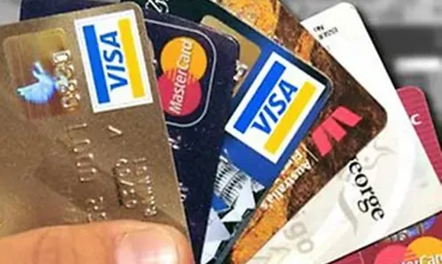 Two women jailed for using fake credit cards