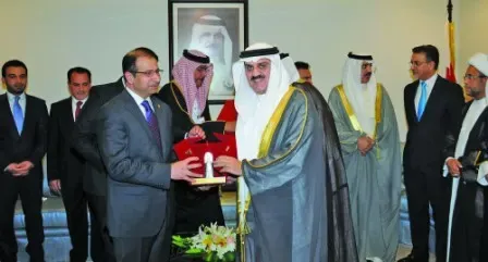 البحرين والعراق تعقدان مباحثات رسمية
