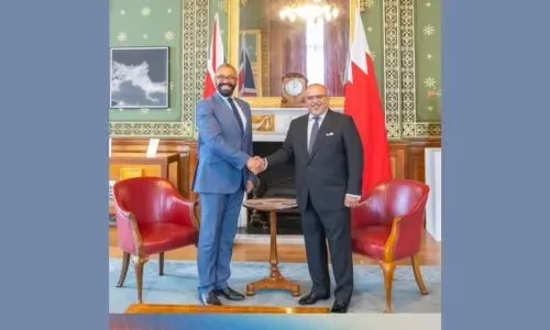 ولي العهد رئيس مجلس الوزراء يلتقي وزير خارجية المملكة المتحدة
