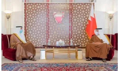 التركيز على العلاقات البحرينية الكويتية