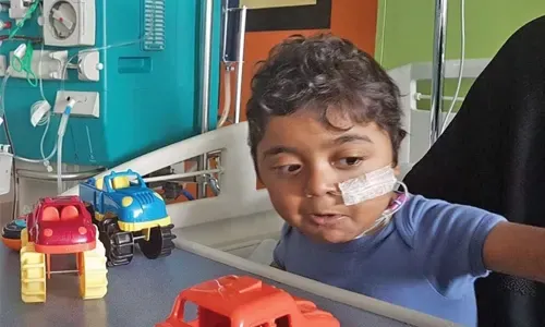 وفاة طفل بحريني بعد صراع مع مرض الكلى