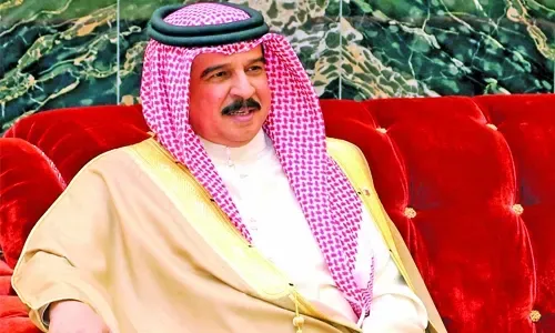 زيارة الملك حمد إلى سويسرا "نجاح كبير"