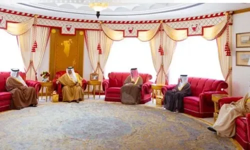 البحرين تدعو إلى تهدئة التوترات