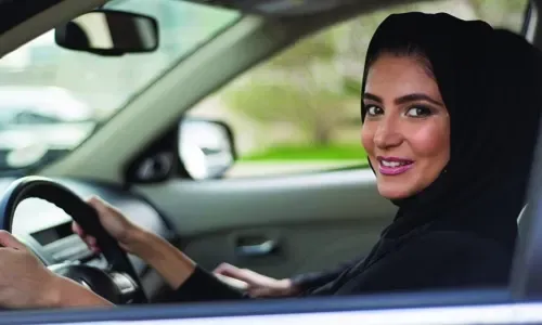 أوبر وكريم توظفان سائقات في السعودية