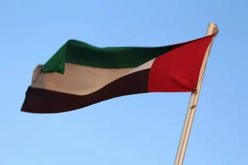 حريق في الفجيرة ناجم عن حطام طائرة مسيرة بعد اعتراضها