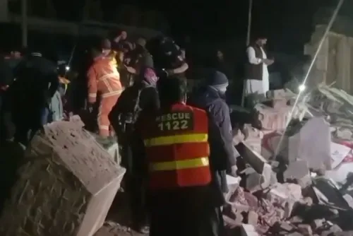 هجوم انتحاري يستهدف حفل زفاف في منزل قيادي بلجنة السلام شمال غرب باكستان