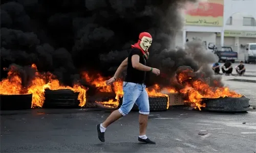 سجن مراهق بحريني بتهمة الحرق العمد