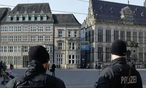 مهاجم بسكين يصيب 8 أشخاص في مدينة روسية والشرطة تطلق النار عليه