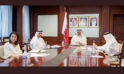التركيز على الخطط والمشاريع لتعزيز التدريب الدبلوماسي