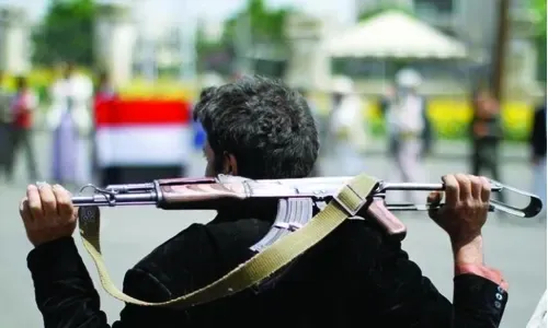 عمان تنفي تهريب أسلحة عبر حدودها إلى اليمن
