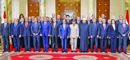 السيسي يؤدي اليمين الدستورية للحكومة المصرية الجديدة