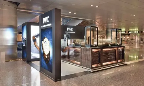 قطر للسوق الحرة تفتتح أول متجر لعلامة IWC في الشرق الأوسط