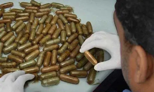 محكمة بحرينية تقضي بالسجن المؤبد على مهرب مخدرات