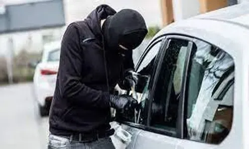 Man arrested in Bahrain for stealing parts from rental vehicles