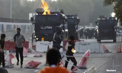 Bahrain reduce rioter's jail term