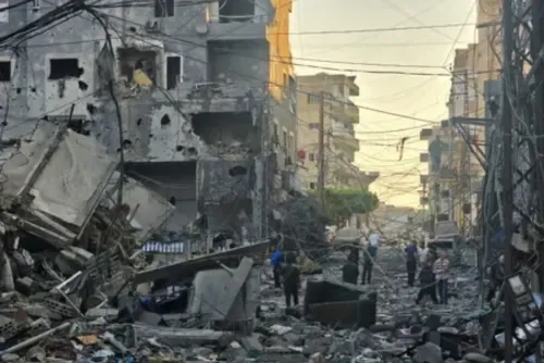 Lebanon says Israeli strike targets army barracks, wounding soldier