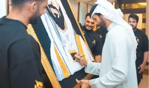 سمو الشيخ ناصر بن حمد يلتقي شباباً بحرينيين موهوبين ويشيد بإبداعاتهم