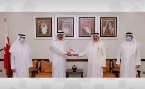 Labour Ministry honours outgoing undersecretary