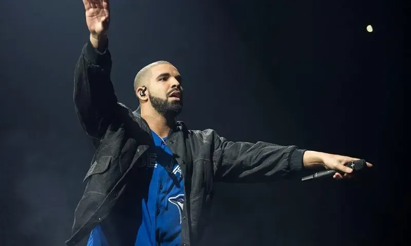Drake smashes streaming record with 170 million streams