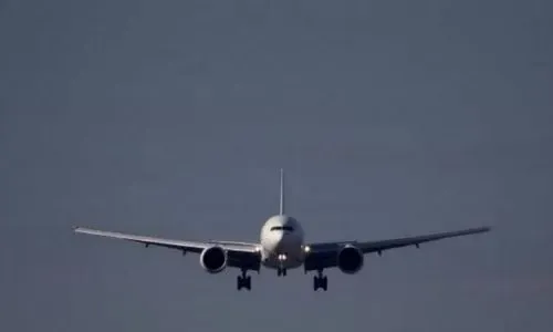 تحطم طائرة فلبينية يسفر عن مقتل شخصين، واستمرار البحث عن طائرة ثانية على متنها 6 ركاب