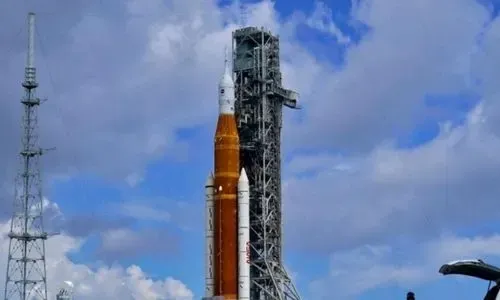 Nasa calls off Monday launch of giant Moon rocket