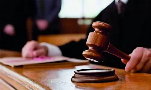 Court fines woman BD2000 for running clinic without licence