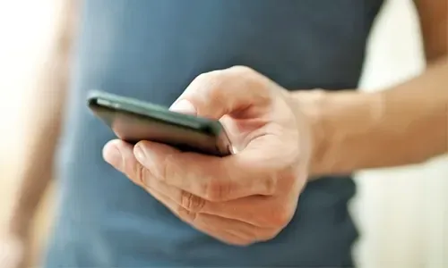الوزارة تطلق نسخة مطورة من تطبيقها للهواتف الذكية