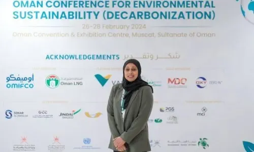 جامعة التكنولوجيا في البحرين تقود جهود الاستدامة في مؤتمر عُمان